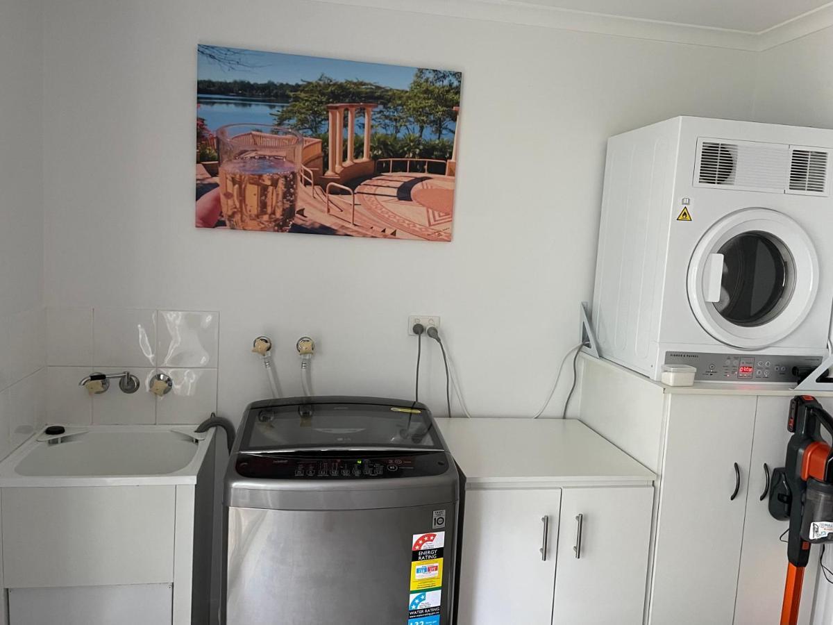 2 Bedroom Ground Level Villa In Tropical 4* Resort ヌーサヴィル エクステリア 写真